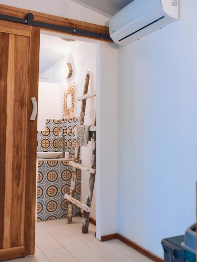 Olivia Del Caribe Suite Puerto Viejo de Talamanca ภายนอก รูปภาพ