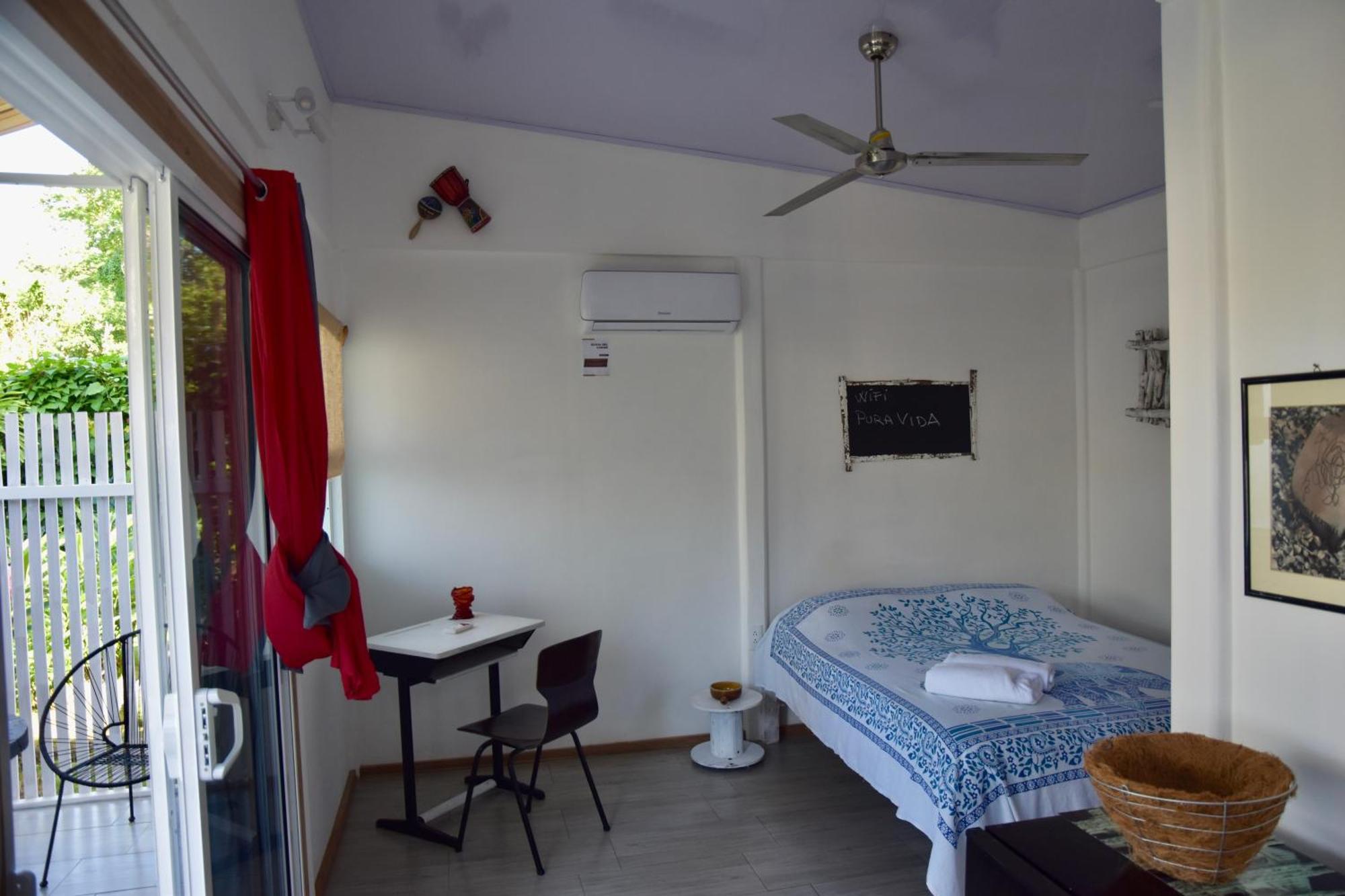 Olivia Del Caribe Suite Puerto Viejo de Talamanca ภายนอก รูปภาพ